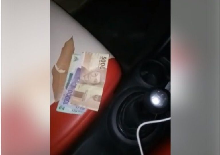 Niatnya mau beli bensin pakai uang dari penumpang driver taksi online ini kaget saat rogoh saku celana uangnya jadi begini 1