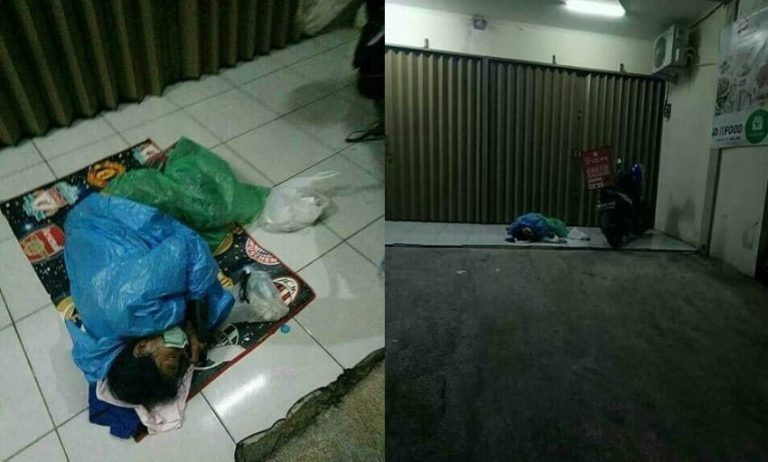 Viral foto driver ojol wanita tidur di emperan toko berselimut jas hujan semoga sehat selalu bu min