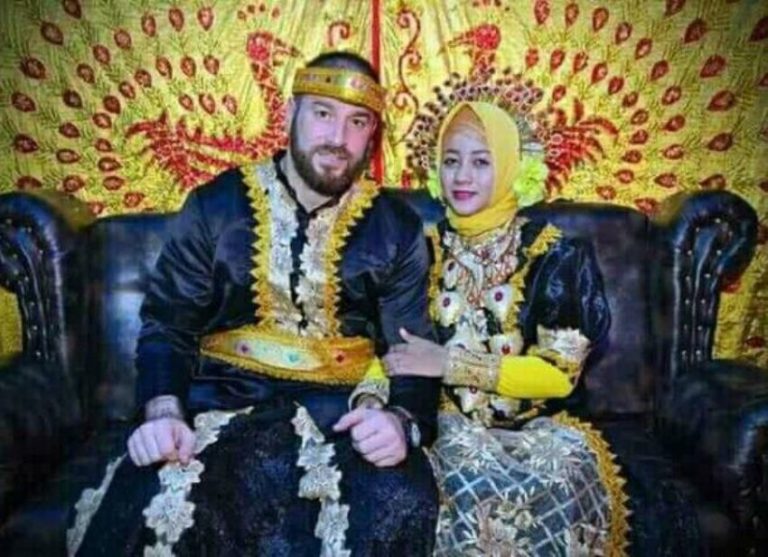 Viral pernikahan pria asal Turki dengan gadis cantik asal Bugis 2
