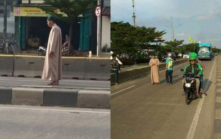 Lakukan gerakan shalat di tengah jalan yang dilakukan pria ini bikin geger padahal sampingnya ada masjid