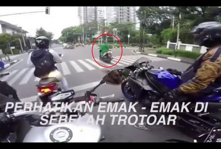 Nggak pakai helm dan terobos lampu merah aksi ibu ini bikin orang disekitar melongo raja jalanan sesungguhnya