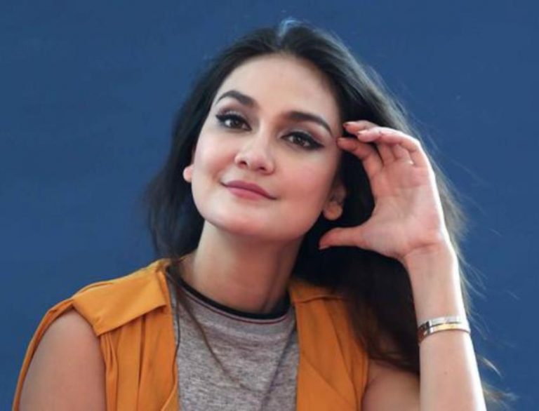 Di ulang tahun ke 36 Luna Maya ungkap keinginannya menikah