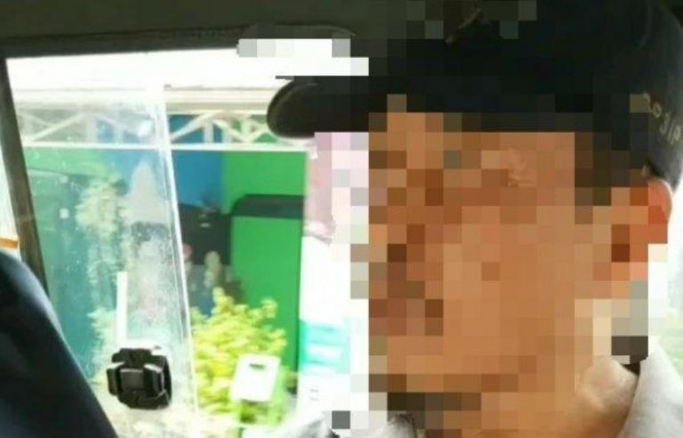 Tak punya malu seorang pria di Depok tercyduk pamer kelamin di sebuah angkot