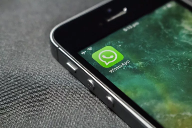 Cara Menghapus Kontak WhatsApp